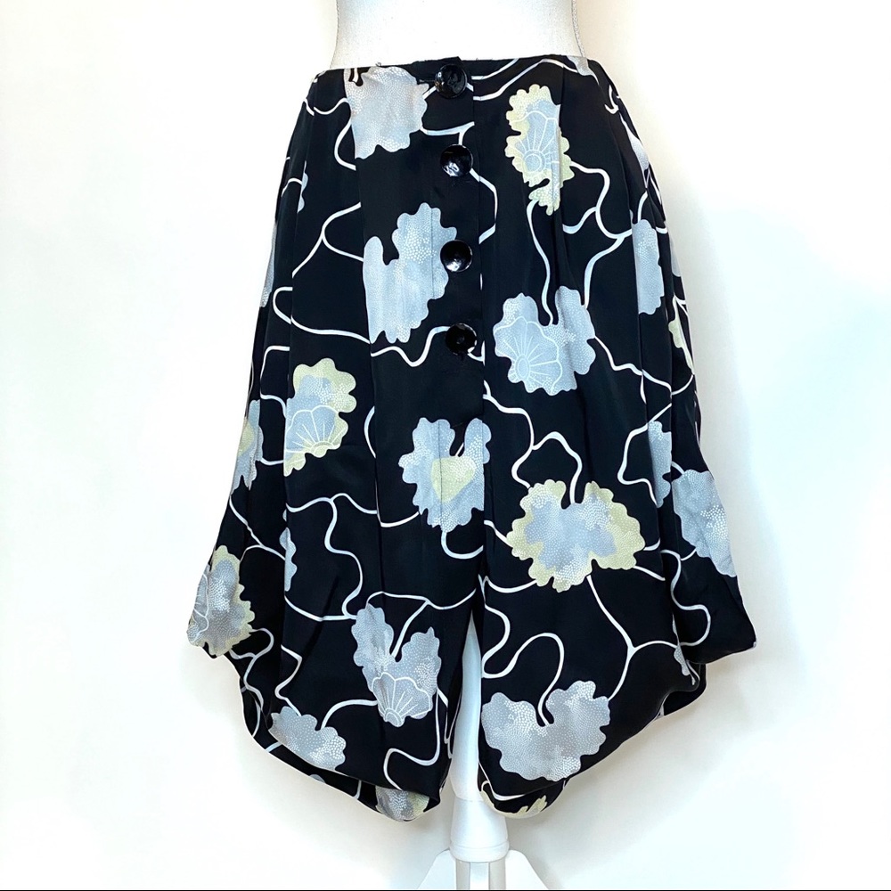 HUGO BOSS | Front Button Skirt